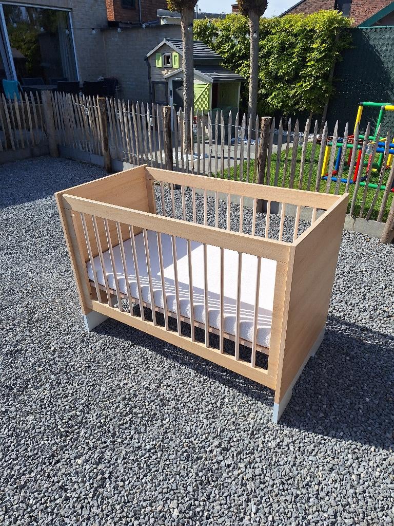 Meegroeibed, Kinderen en Baby's, Ophalen, Zo goed als nieuw, Lattenbodem