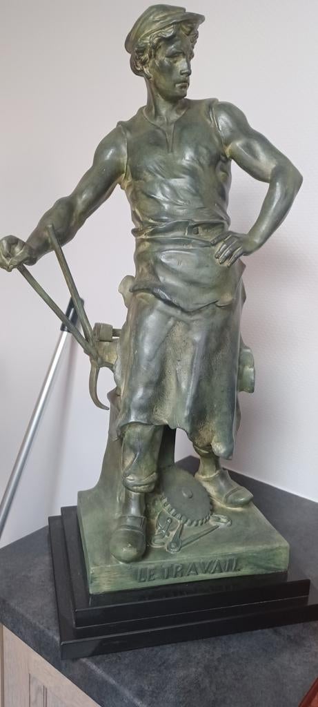 Bronze  le travail signé  E.Picault  haut 61, Ophalen of Verzenden