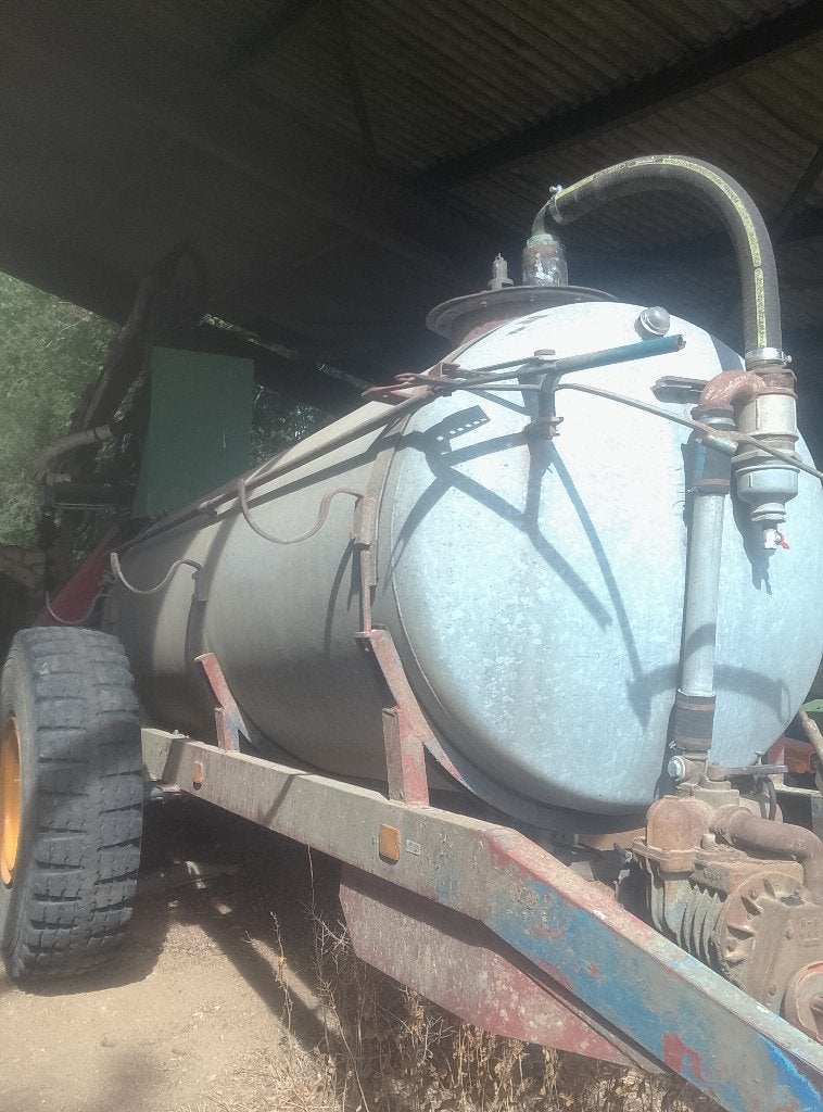 tonneau a eau 4000litres, Articles professionnels, Enlèvement, Élevage, Autres types