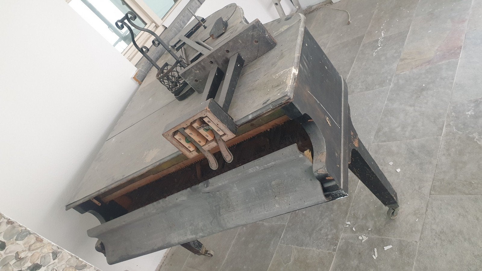 restauratie oude piano, Antiek en Kunst, Ophalen