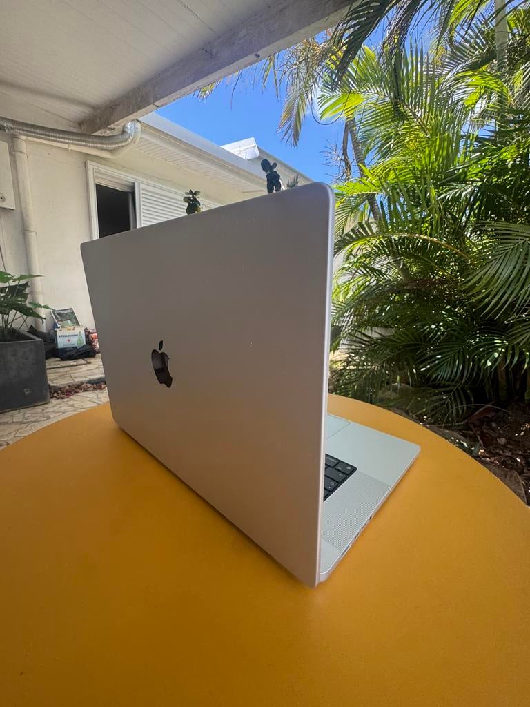 MacBook Pro 16” M3 Pro – 18 GRAM / 512 Go SSD – Bon état, Informatique & Logiciels, Apple Macbooks, Comme neuf, Enlèvement