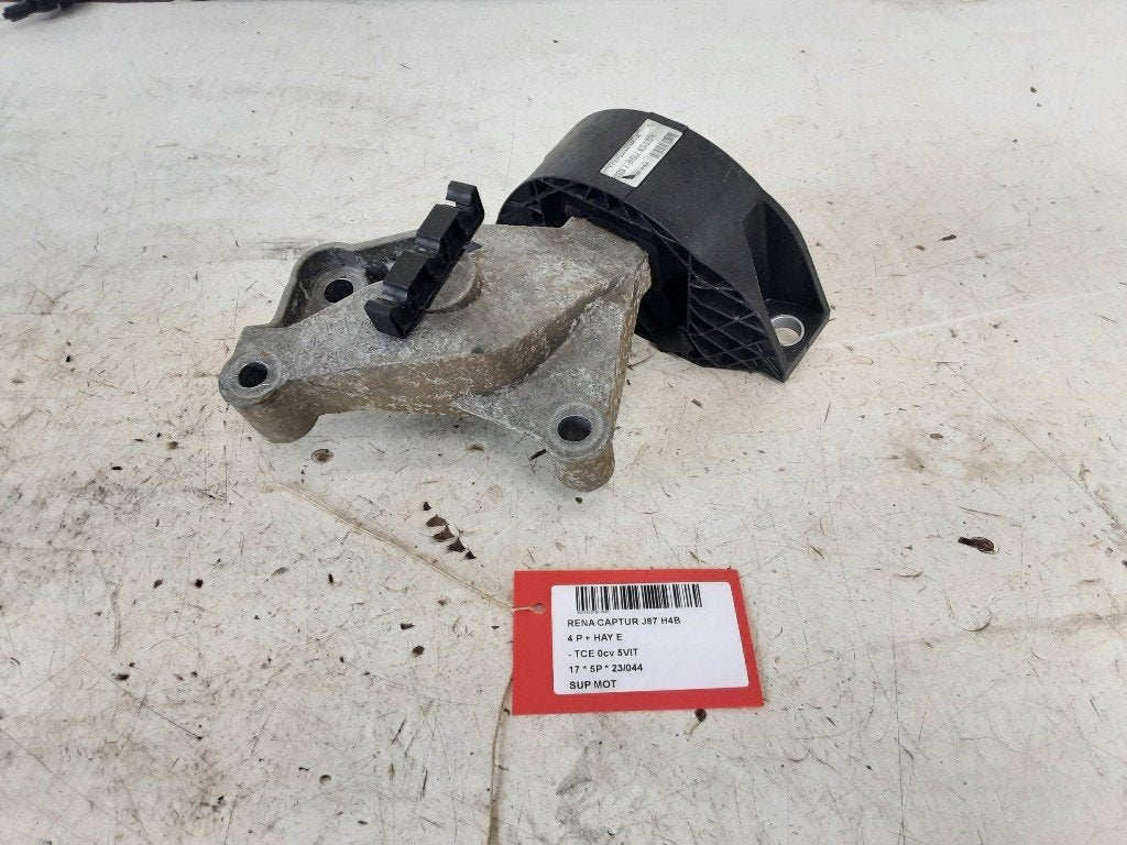 MONTAGE MOTEUR Renault Captur (2R) (01-2013/-) (113752043R), Renault, Mevr. I. Hauben, Utilisé, Rue de l'Espoir 34 34
4030  GRIVEGNÉE, BE