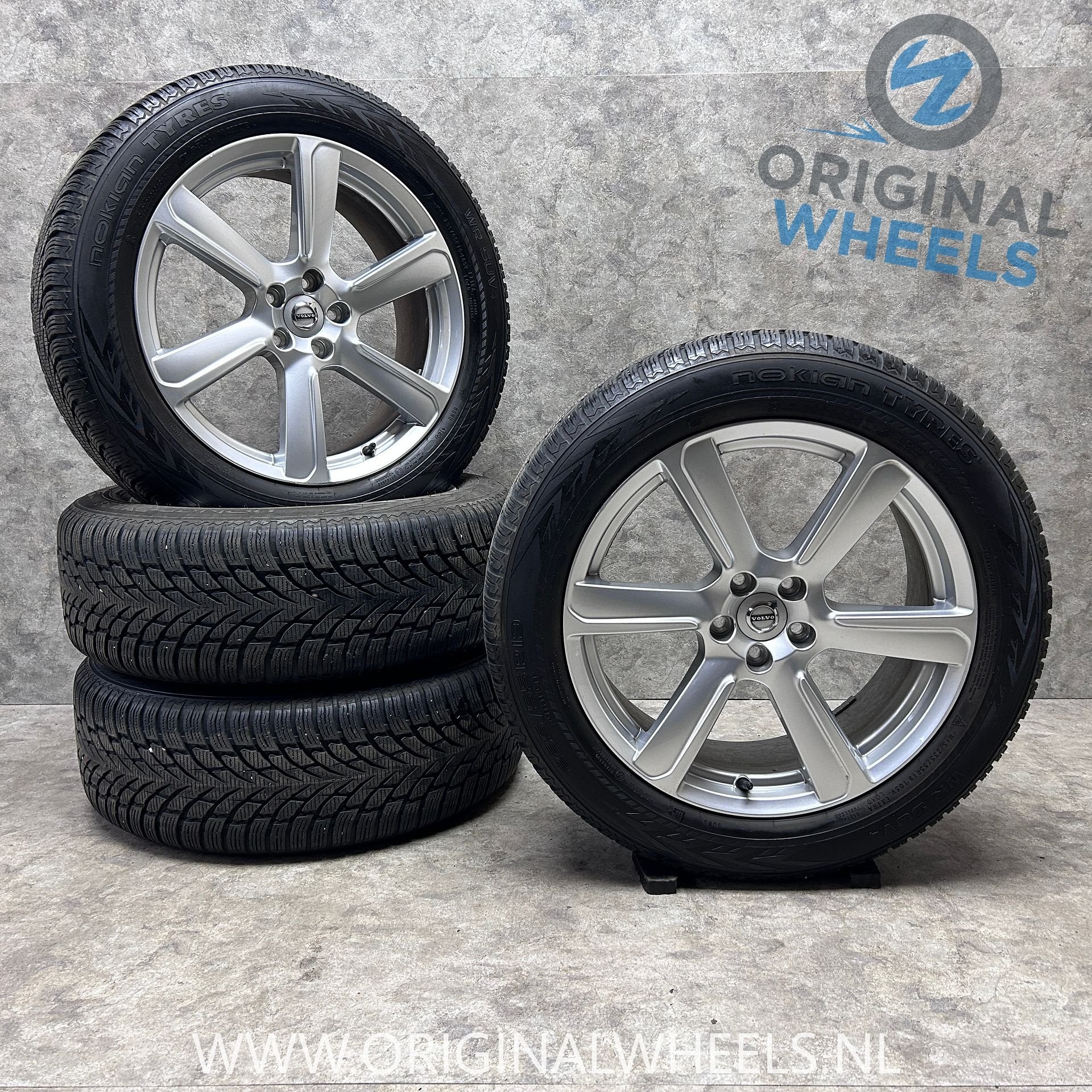 19 inch originele velgen + winterbanden Volvo XC60 XC90, Autos : Pièces & Accessoires, Pneus et Jantes, Pneus hiver, Véhicule de tourisme