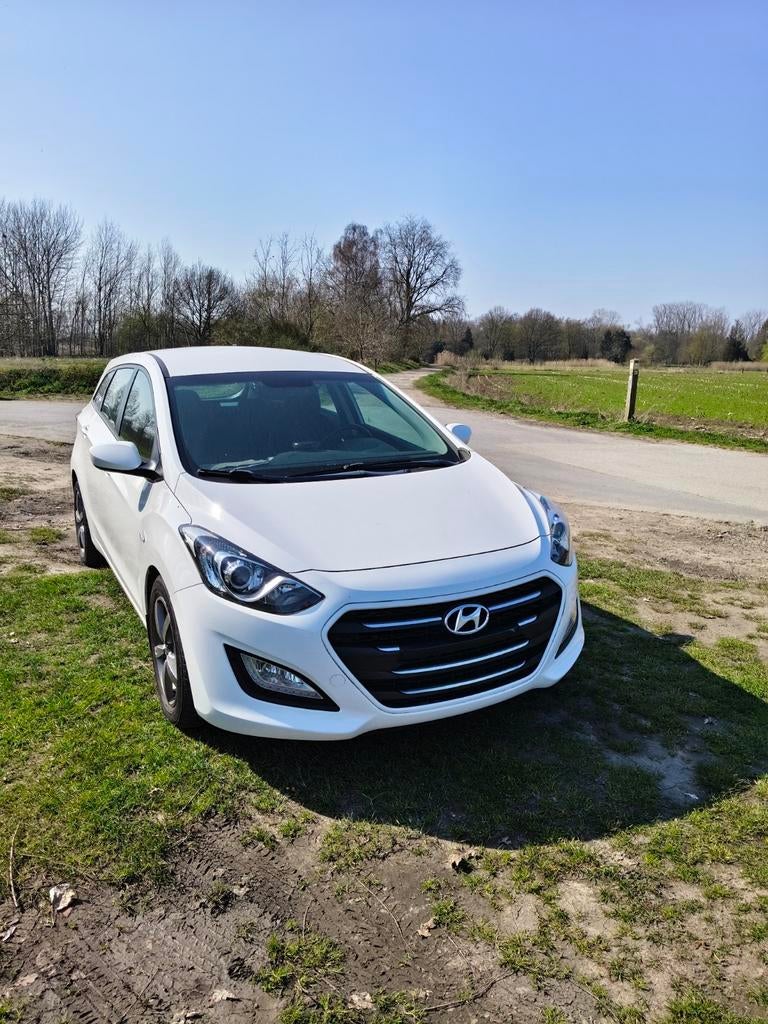 Hyundai I30 SW, Voorwielaandrijving, Stof, Parkeersensor, Wit