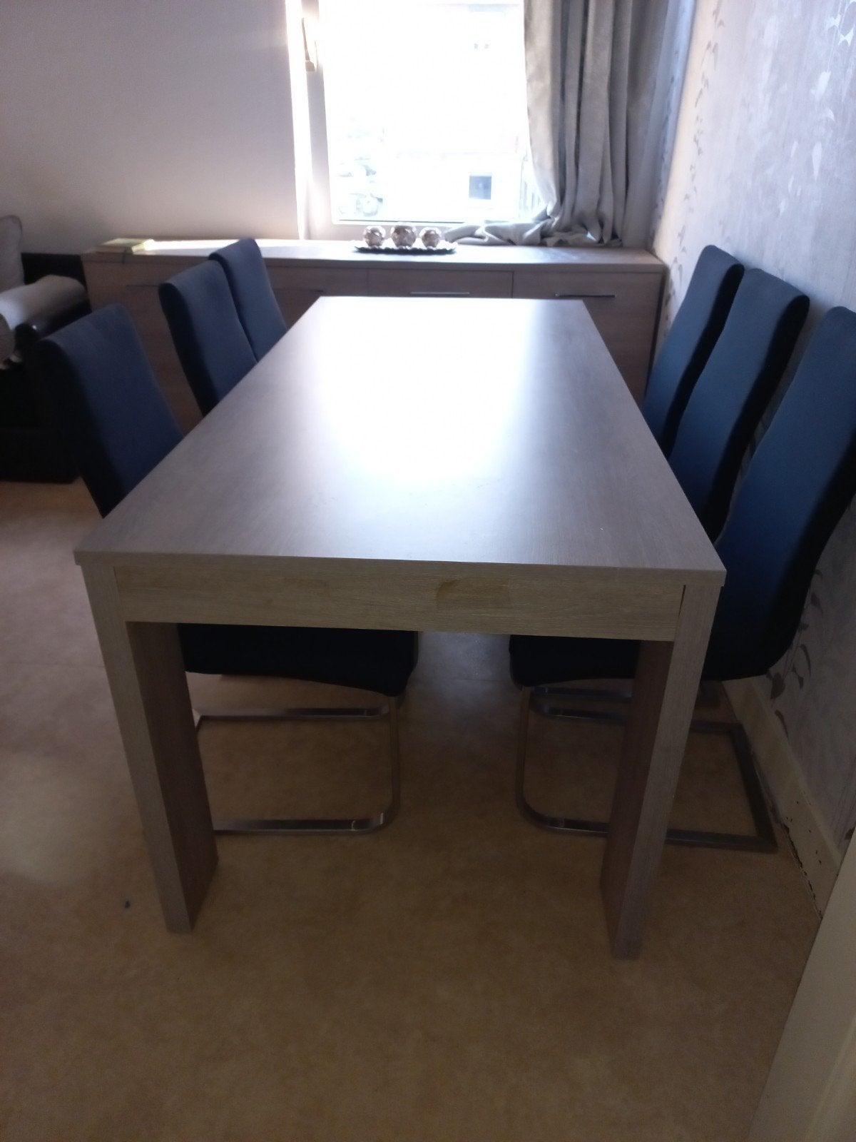 salle à manger, Enlèvement