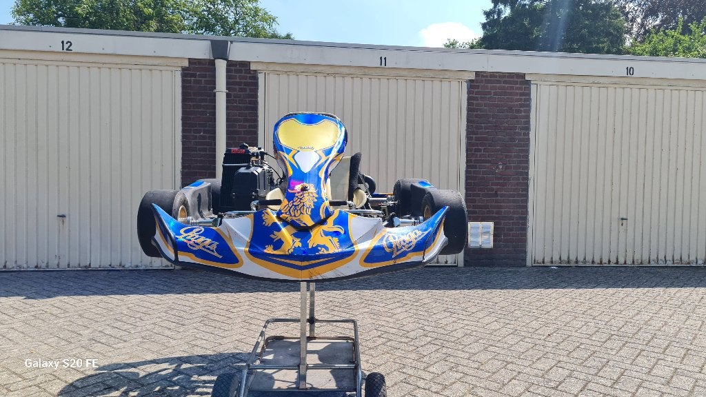 Te koop Zeer mooie rotax max senior kart, Sport en Fitness, Karting, Ophalen, Zo goed als nieuw, Kart