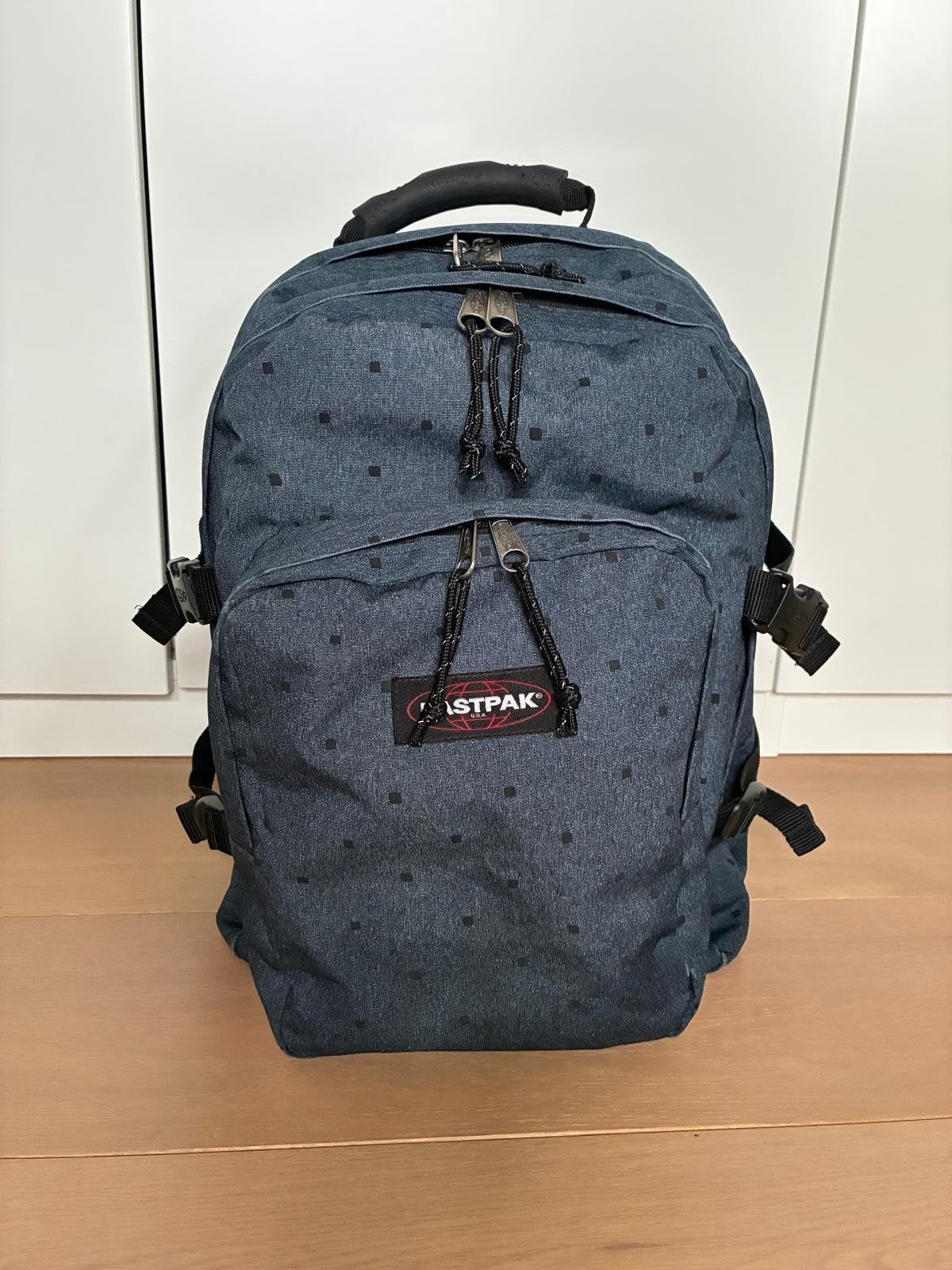 Sac à dos Eastpak Provider, 40 à 50 cm, Enlèvement ou Envoi, Comme neuf, Bleu