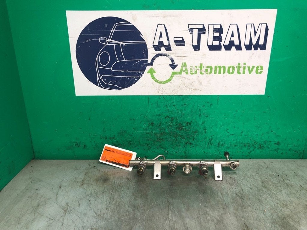 RAMPE D'INJECTION Mercedes-Benz C (W203) (|A2710702595|), Mercedes-Benz, Utilisé, Dialog.mb@mercedes-benz.com, Mercedes-Benz AG