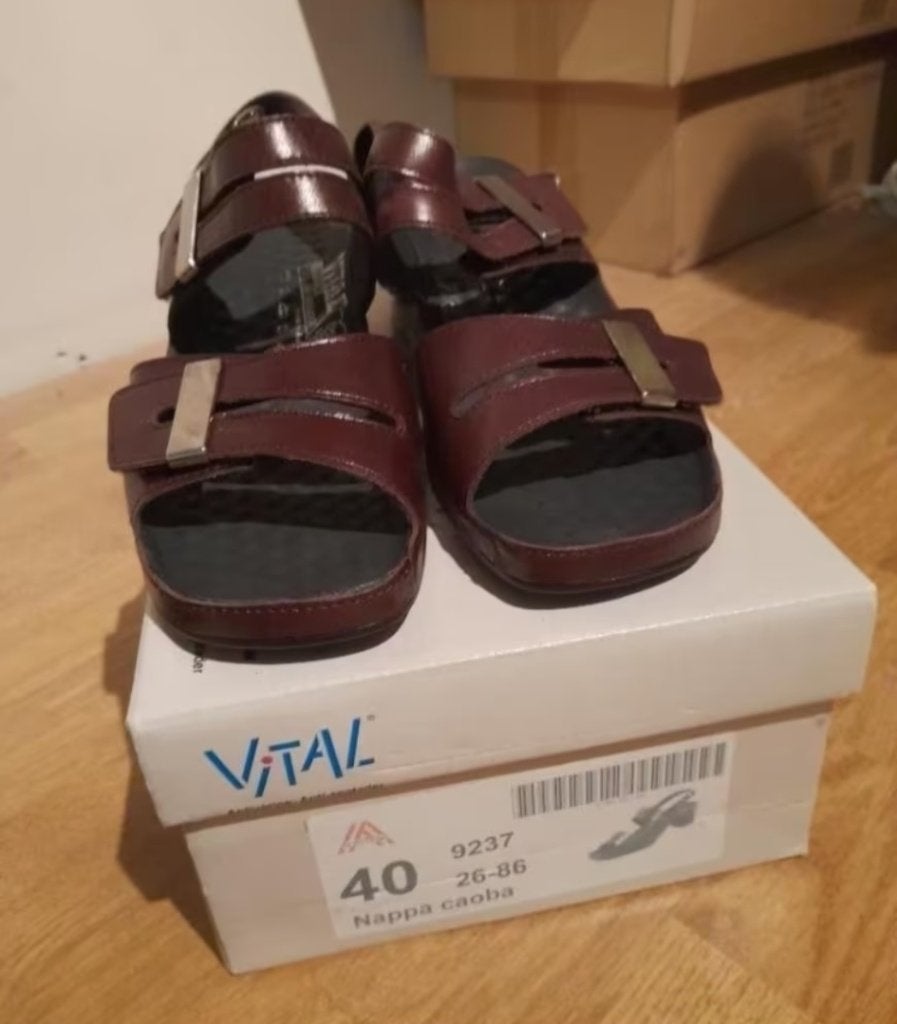 Nieuw maat 40 sandalen vital, Ophalen of Verzenden, Nieuw