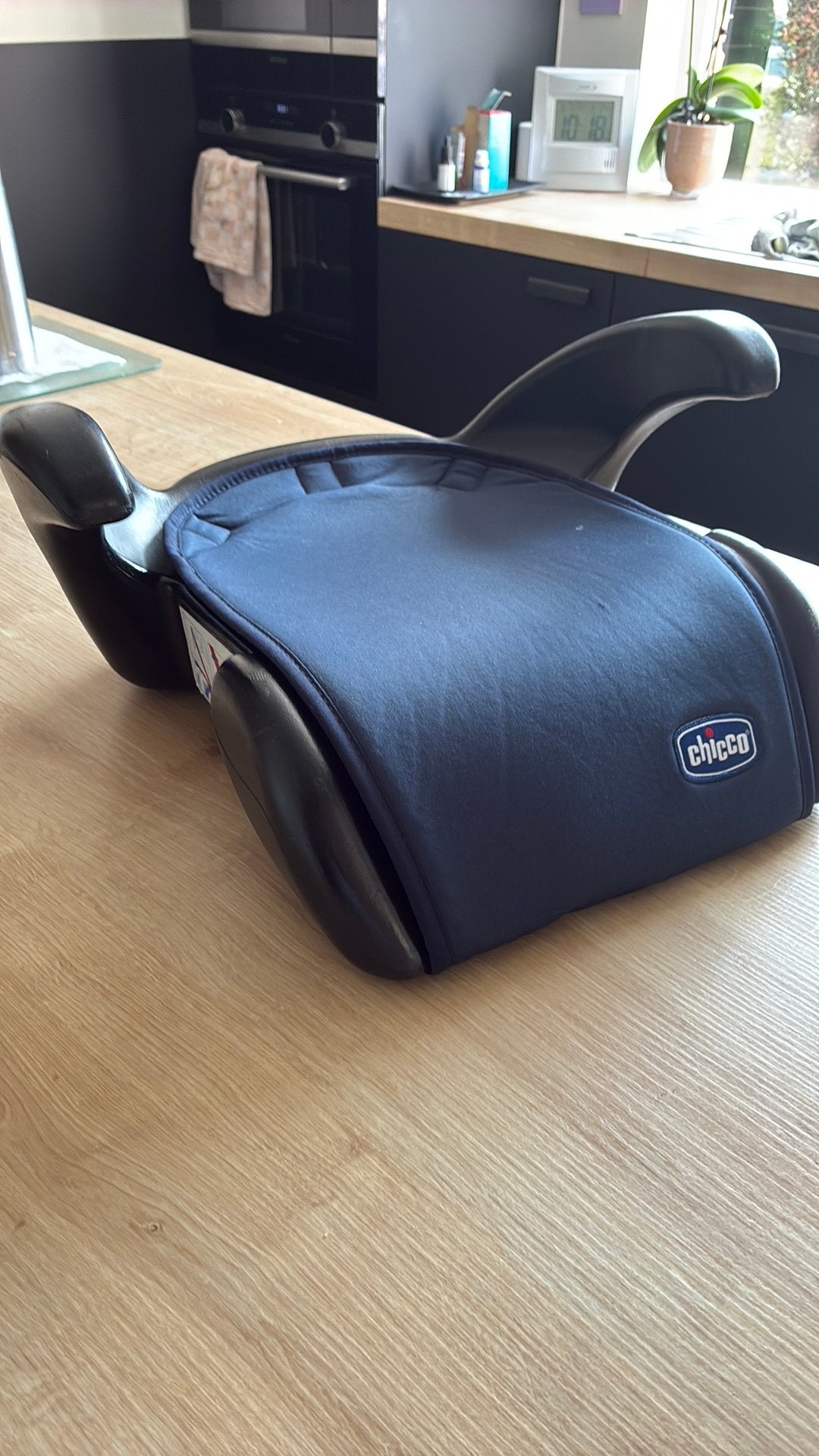 Autozitverhoger, Kinderen en Baby's, Ophalen, Chicco, 9 t/m 36 kg, Gebruikt