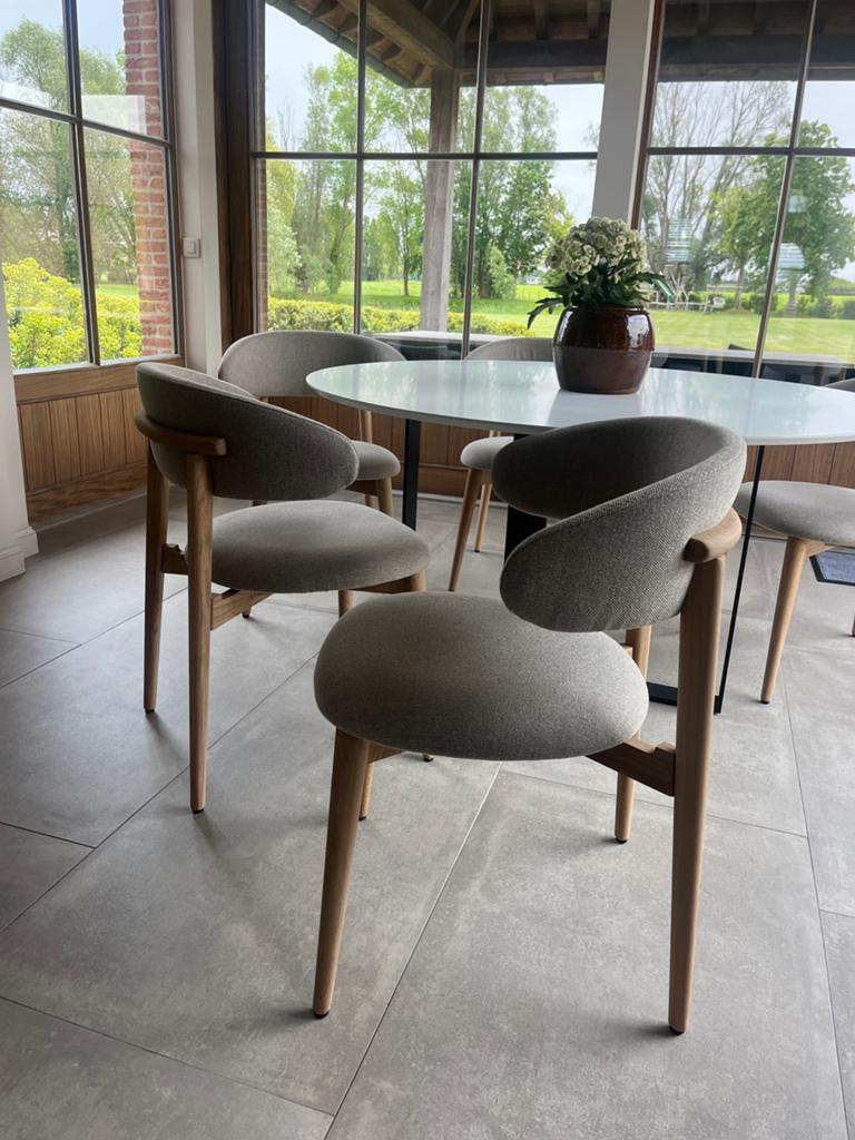 Nieuw 6 eetkamerstoelen eik naturel met stoffen voering, Antiek en Kunst, Ophalen