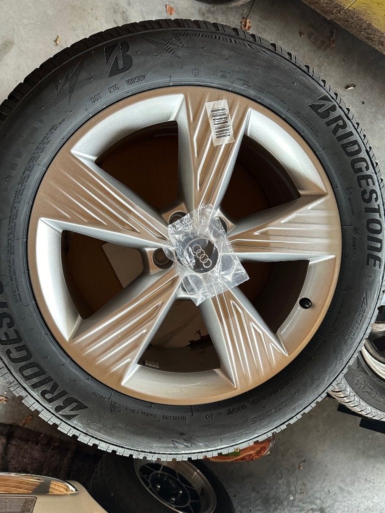 Winter wielenset Audi Q4 e-tron, Auto-onderdelen, Banden en Velgen, 255 mm, Banden en Velgen, Nieuw, Winterbanden