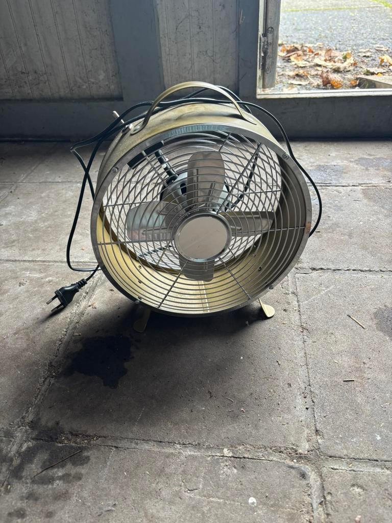 Gouden tafel ventilator, Ophalen of Verzenden, Zo goed als nieuw