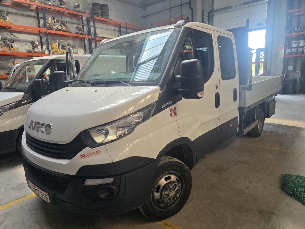 IVECO 35C18, Autos, Achat, Boîte manuelle, 217 g/km, 2771 kg
