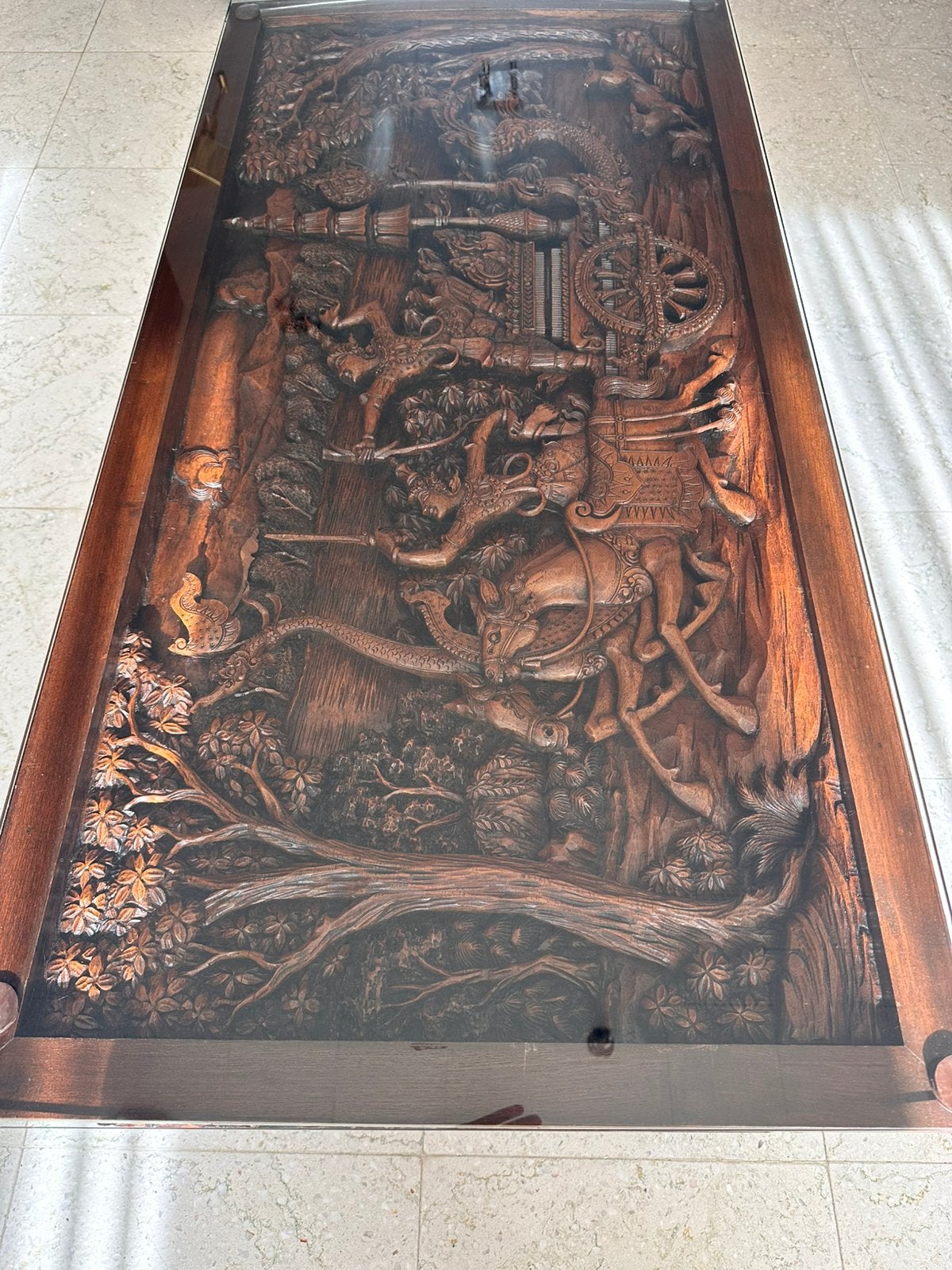 Gesculpteerde salontafel te koop, Ophalen