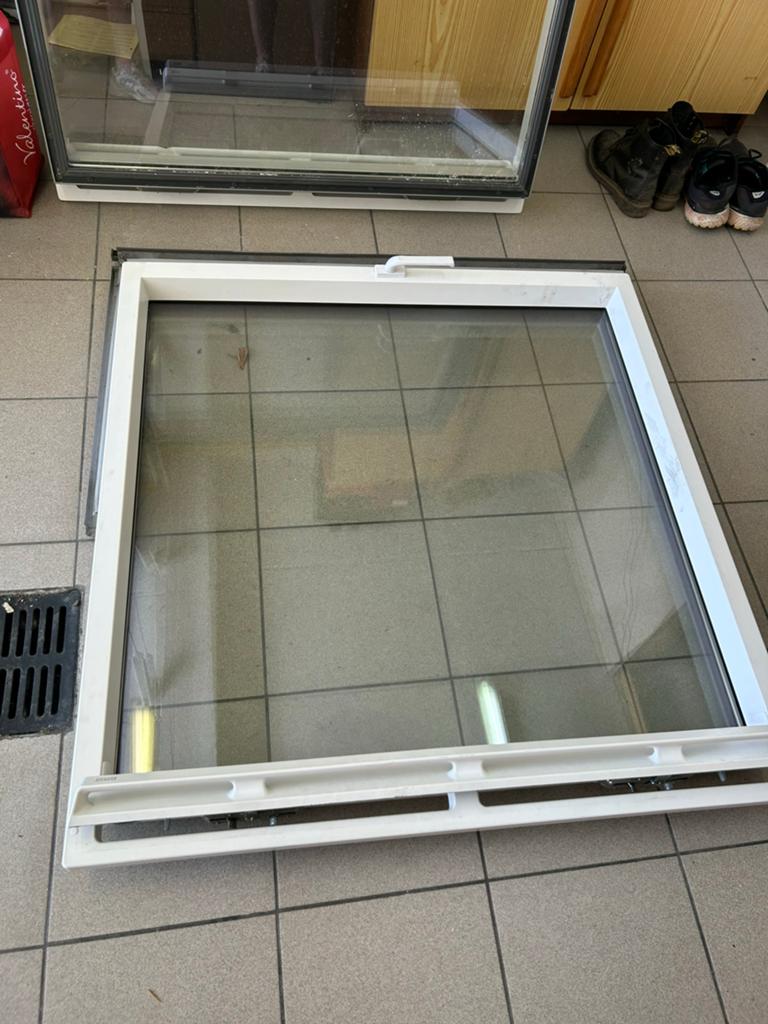 2 x Vélux, Bricolage & Construction, Enlèvement, Utilisé, 75 à 150 cm, 75 à 150 cm