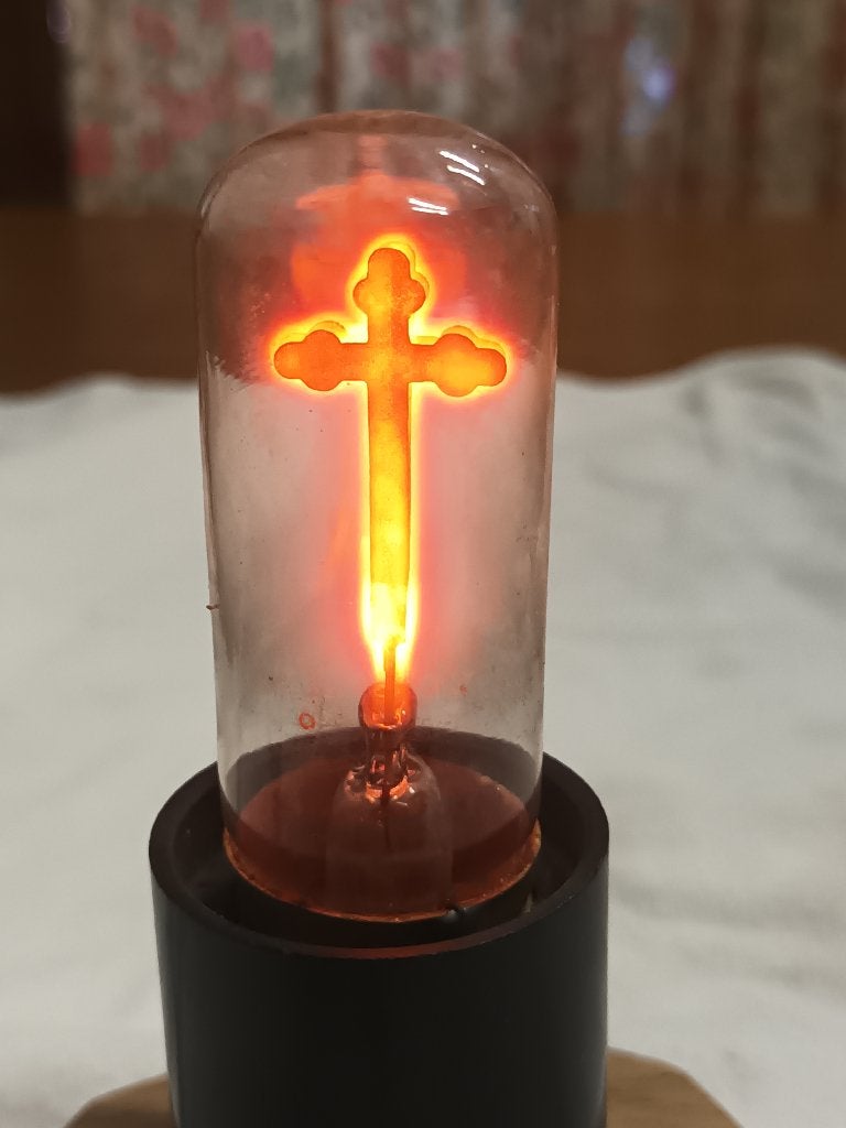 Lampe cruciforme ancienne, Enlèvement ou Envoi