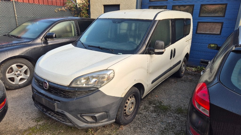 DOBLO van 2015 - 1.3cdti : A réparer, Autos, Euro 5, Doblo, 2 places, Boîte manuelle