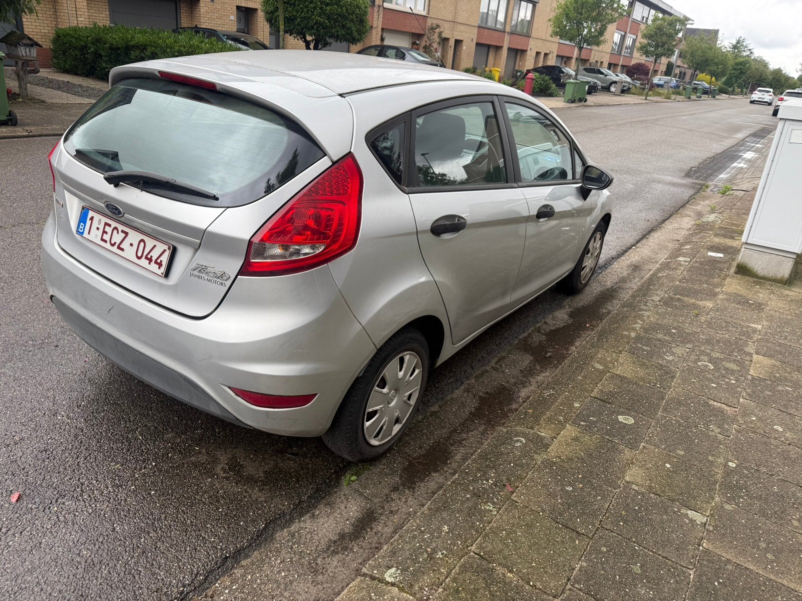 Ford fiesta, Autos, Ford, Argent ou Gris, Achat, 4 portes, Boîte manuelle