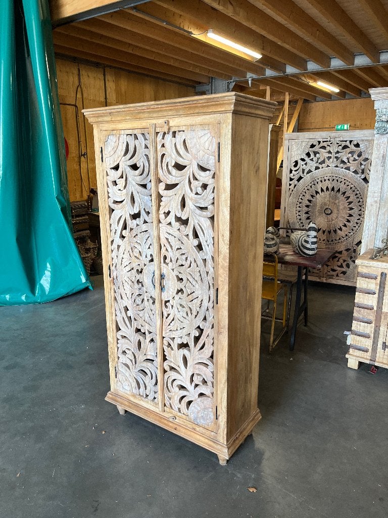 Handgesneden Kast uit India Uniek exemplaar Ibiza/Boho, Met deur(en), Nieuw, Minder dan 150 cm, 150 tot 200 cm