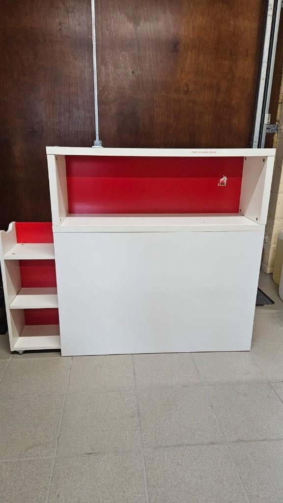 Een wit (en rood) meubelstuk, Ophalen, Gebruikt, 100 tot 150 cm, 50 tot 100 cm