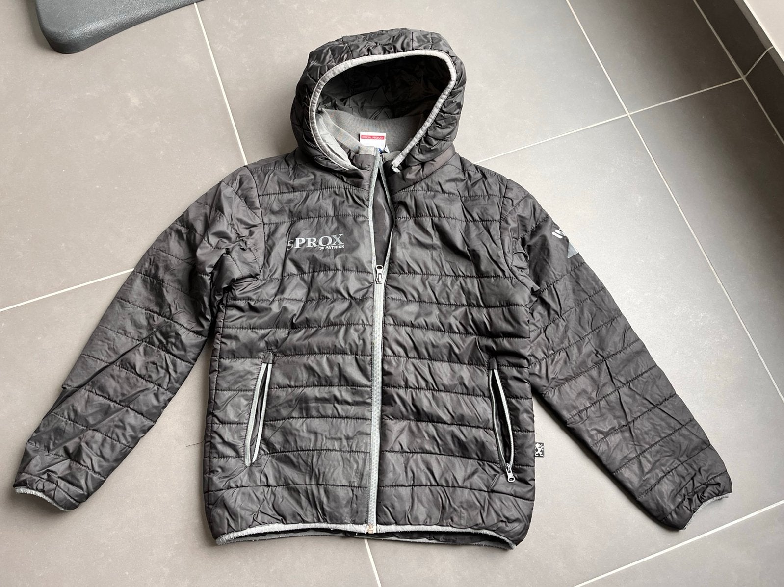 Sportjas maat xxs, Kinderen en Baby's, Kinderkleding | Overige, Ophalen of Verzenden, Gebruikt