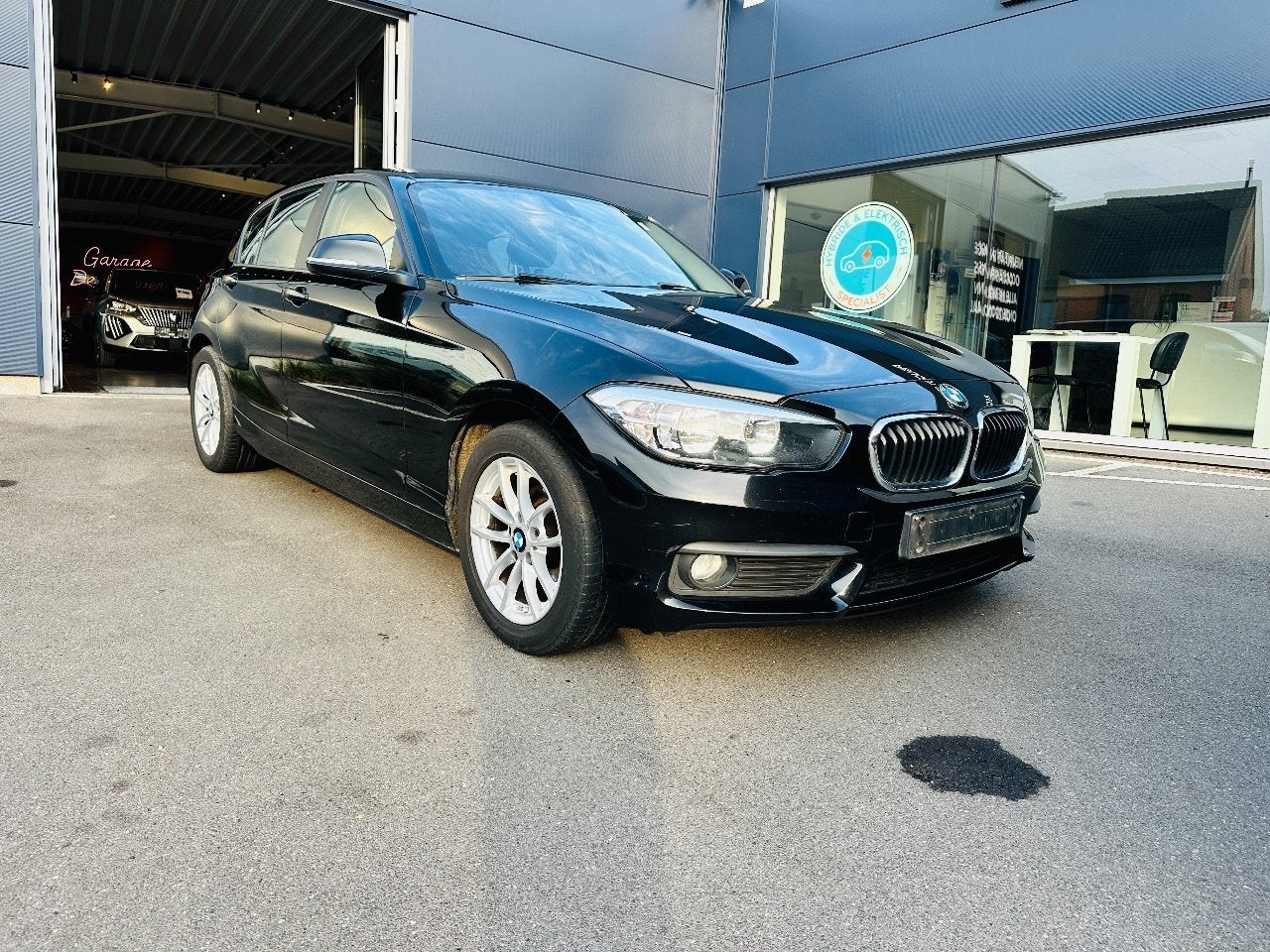 BMW 1 Serie 116 3-deurs 118 i Advantage (bj 2017), 100 kW, Stof, Gebruikt, Euro 6