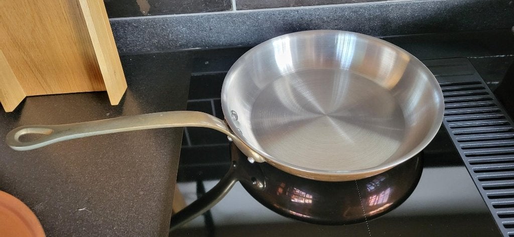 Williams Sonoma Mauviel braadpan 25 cm, Huis en Inrichting, Ophalen of Verzenden, Zo goed als nieuw, Koper, Braadpan