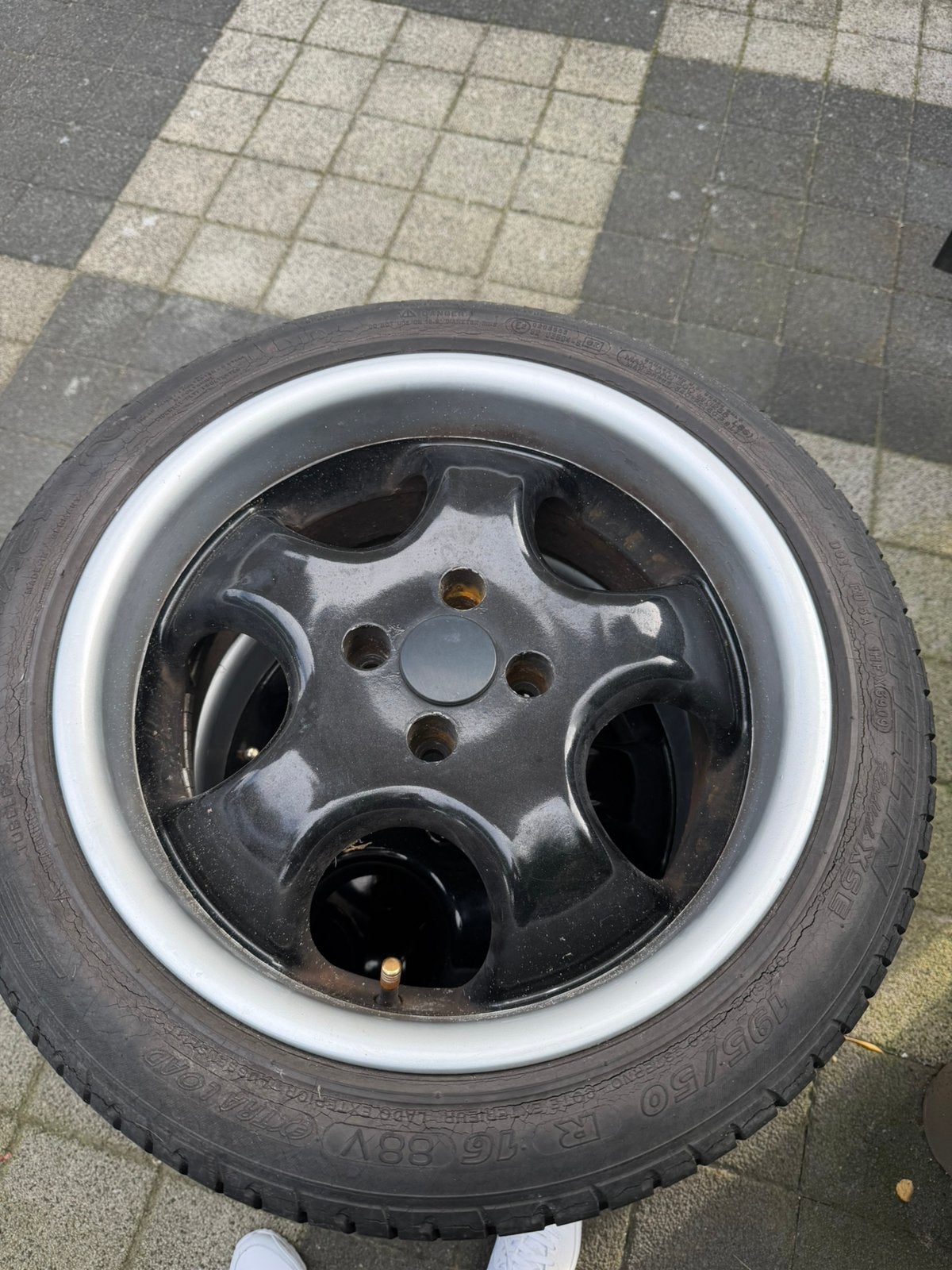 16 inch artec velgen, Ophalen, Zo goed als nieuw