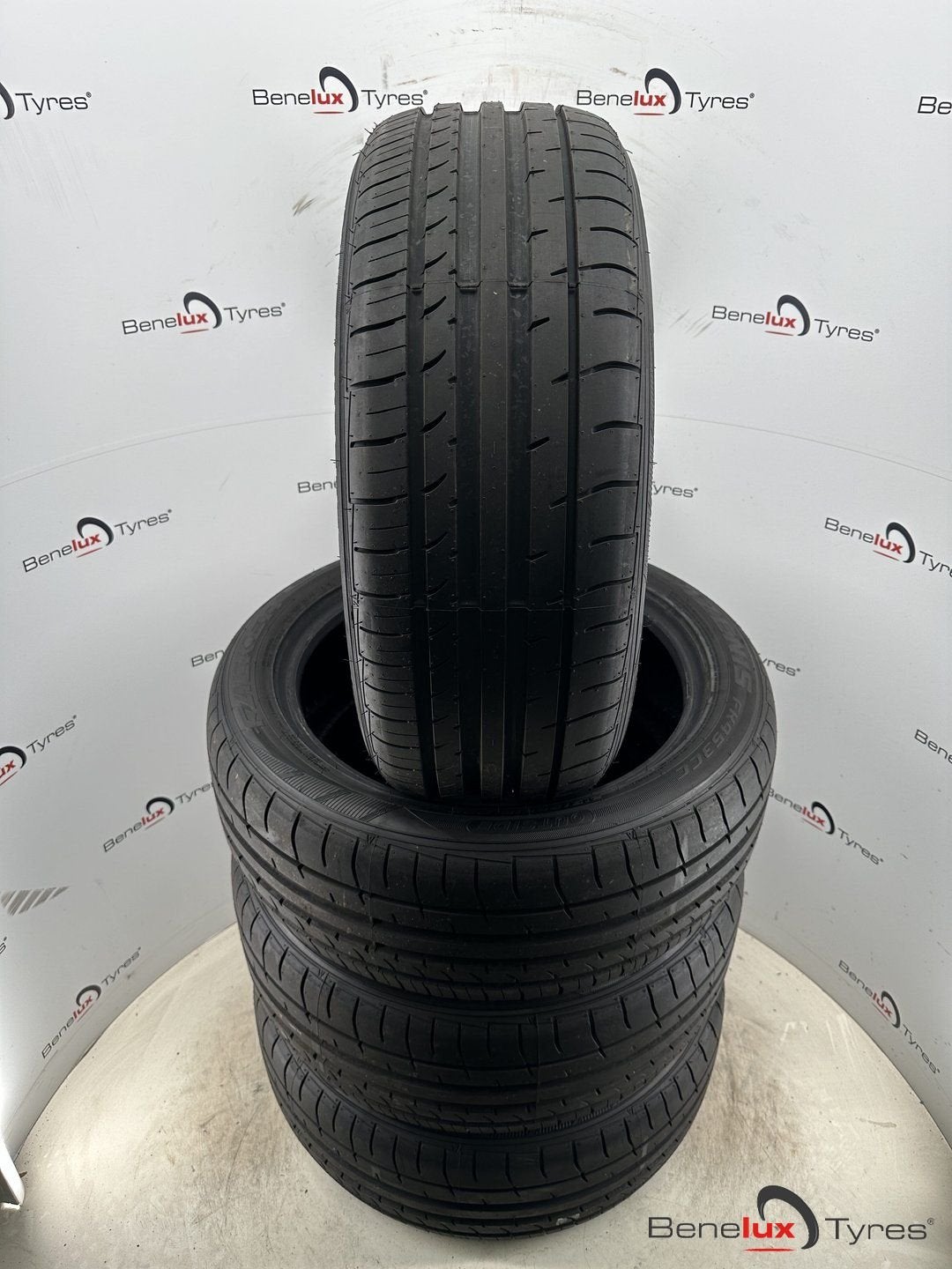 2of4 NEW 215/50R18 92V Toyo R40 215/50 R18 215/50/18 2155018, 18 inch, 215 mm, -, -