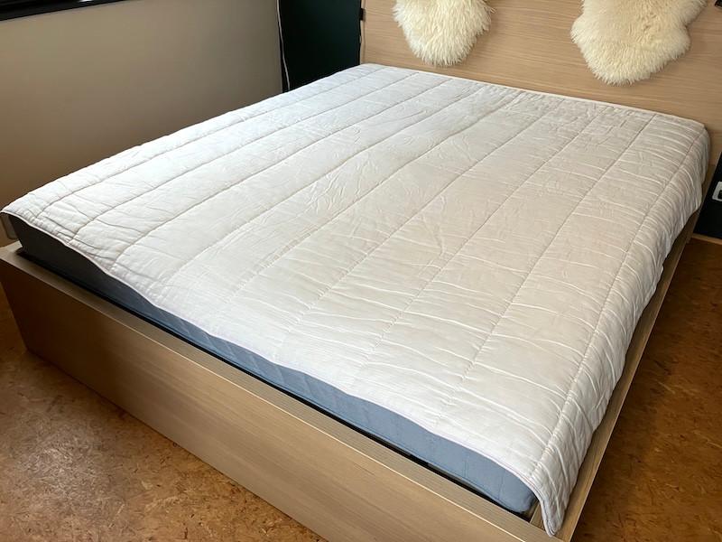 Édredon (Couette) 190x190cm très pratique, Enlèvement, Utilisé, Couverture ou Couette, Blanc