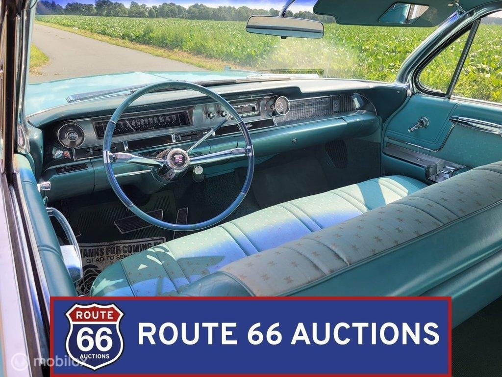 Cadillac Sedan DeVille | 1962 | Route 66 Auctions, Auto's, Oldtimers, Cadillac, Zwart, Bedrijf, Handgeschakeld