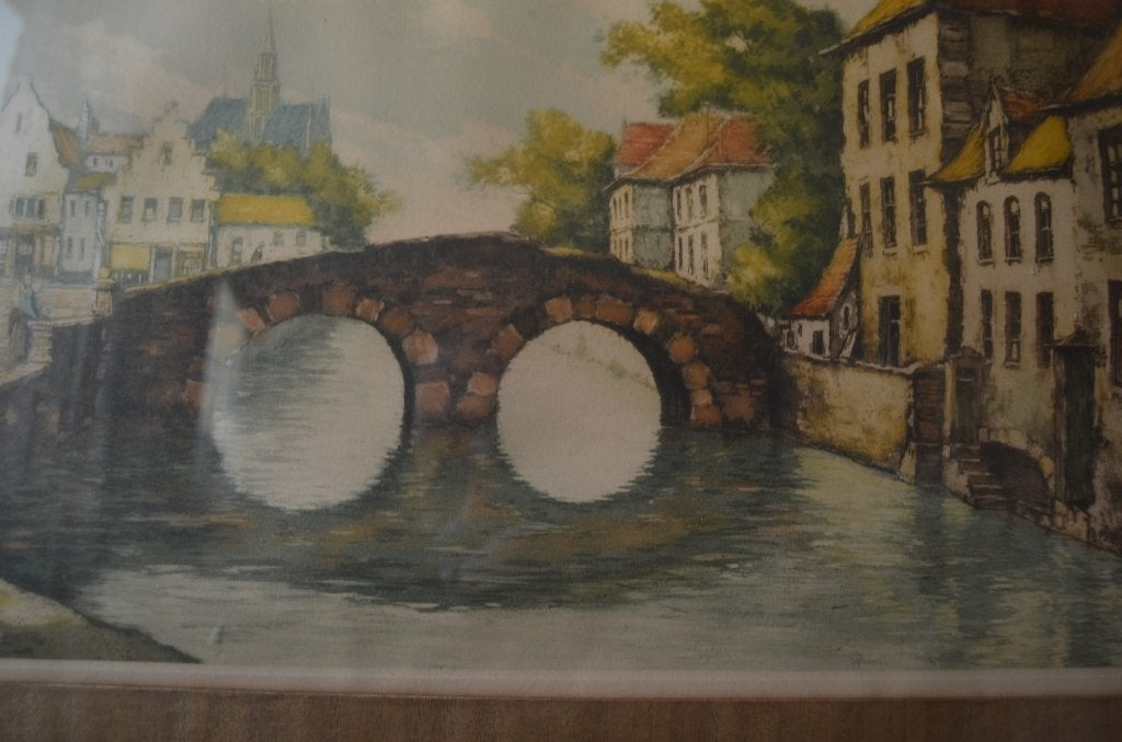 Grote kleurenets (?) Stadsgezicht Brugge, gesigneerd., Antiek en Kunst, Kunst | Etsen en Gravures, Ets, Gesigneerd, Ingelijst