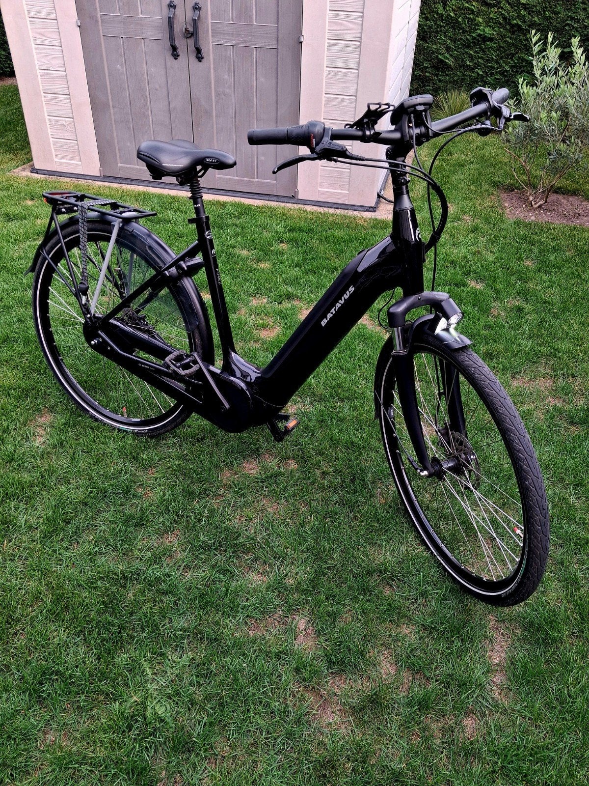 Electrische damesfiets Batavus Ego Finez zwart glans, Fietsen en Brommers, Ophalen, Batavus, Zo goed als nieuw, 51 tot 55 cm