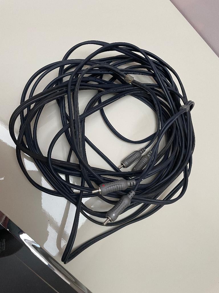 Câble RCA - Cinch de 10 mètres de long., TV, Hi-fi & Vidéo, Câbles audio & Câbles de télévision, Enlèvement, Utilisé, 5 à 10 mètres