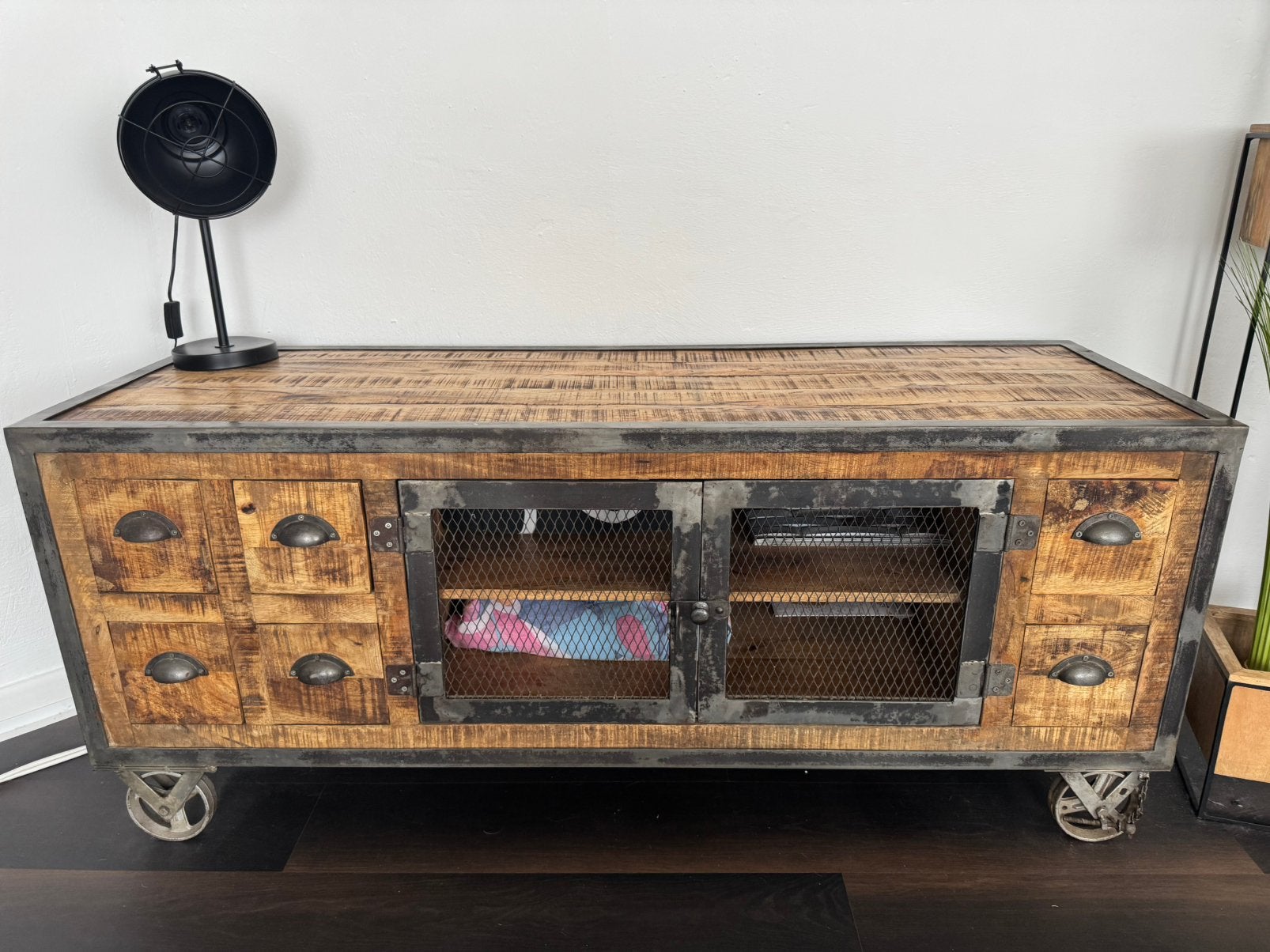 Meuble TV. Dressoir, buffet. Design industriel. Métal bois, Enlèvement ou Envoi, Comme neuf, Métal
