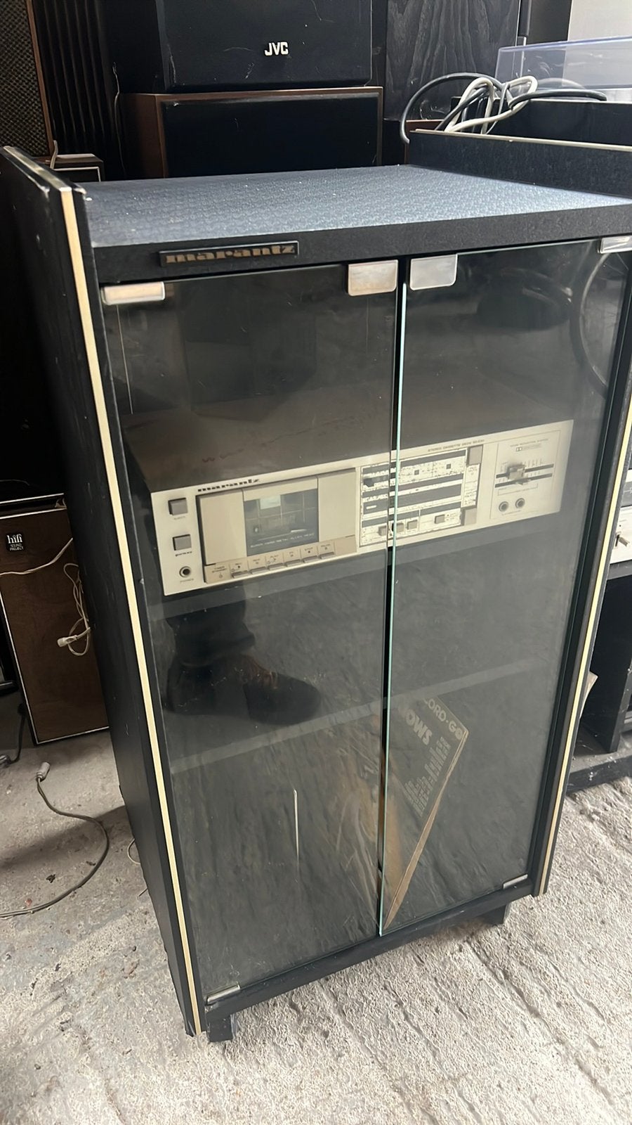 Marantz kast, Enlèvement, Utilisé