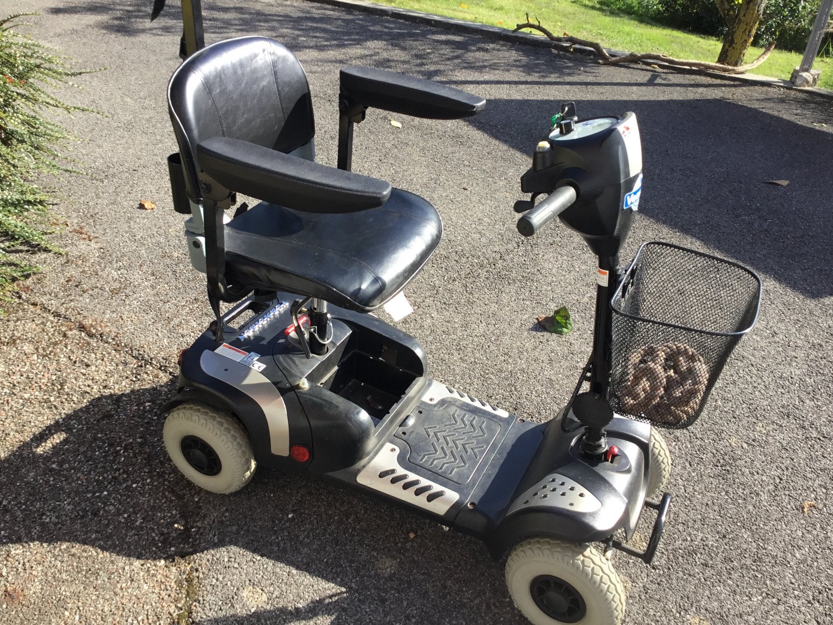 Trotinette/ scooter électrique pour PMR - Vermeiren Venus 4, Divers, Enlèvement, Comme neuf, Vermeiren