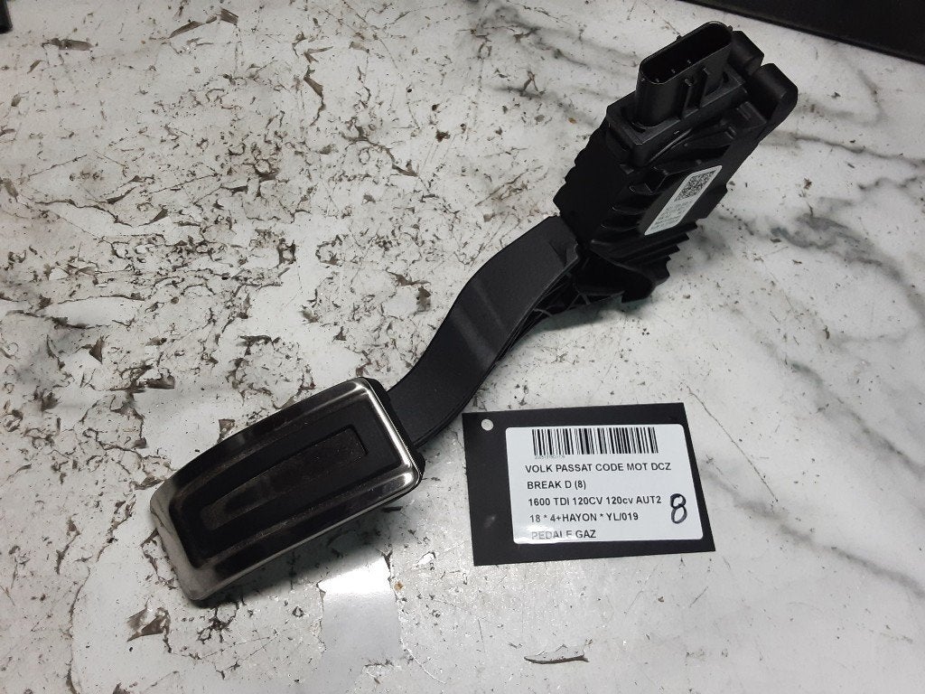 PEDALE D'ACCELERATEUR Passat Variant (3G5) (5Q1723503H), Volkswagen, Volkswagen AG, Utilisé, Kundenbetreuung@volkswagen.de