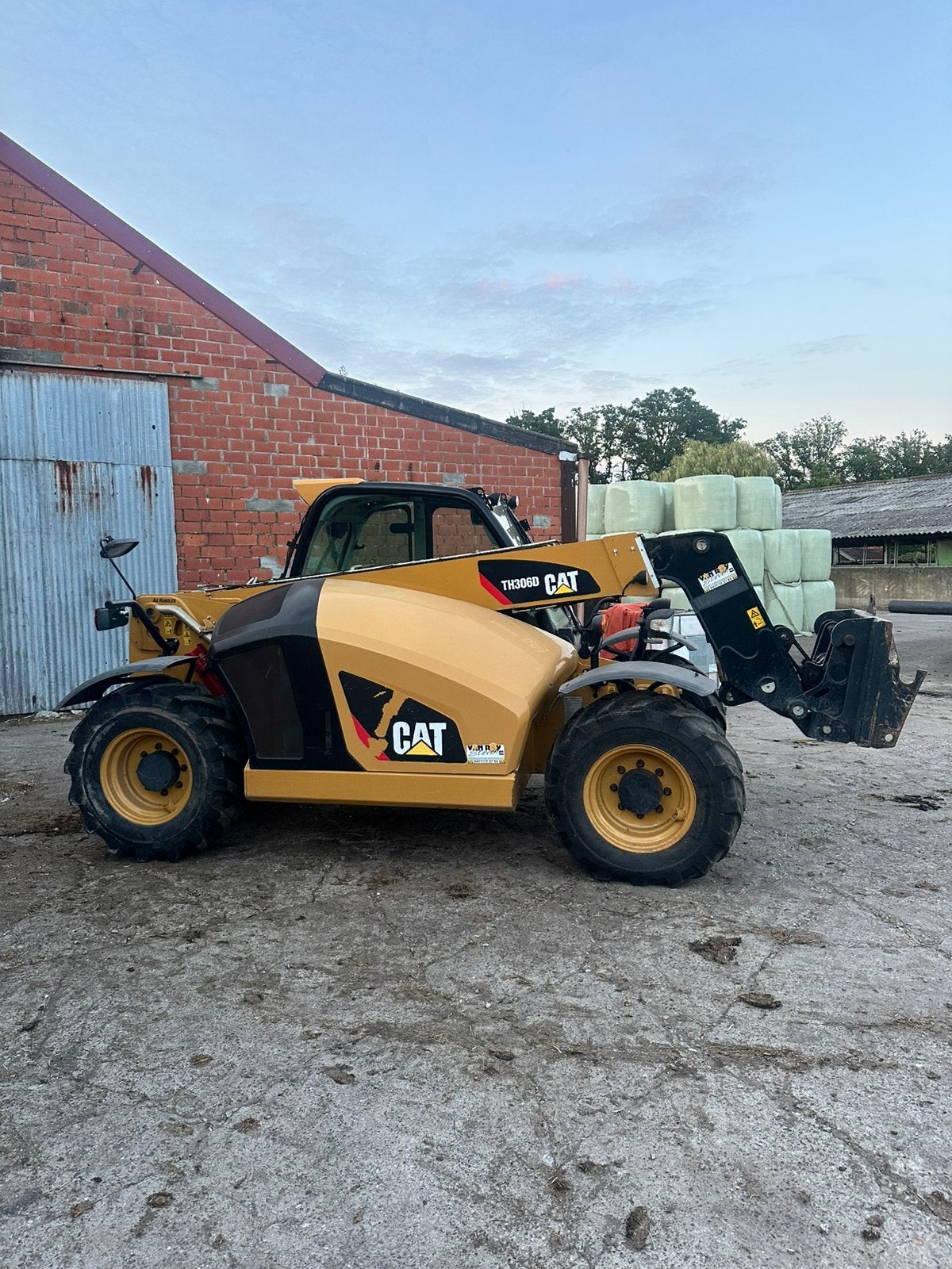 Enrichisseur CAT TH306D, Enlèvement, Utilisé, Jusqu'à 2500