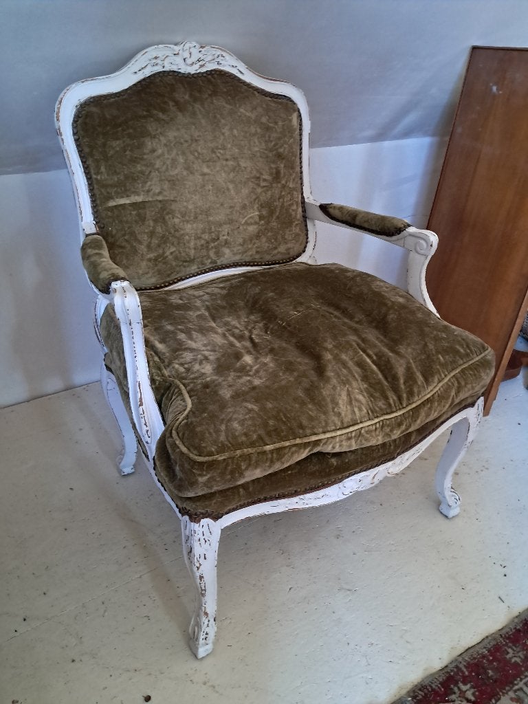 Chaise en tissu velours vert, Enlèvement