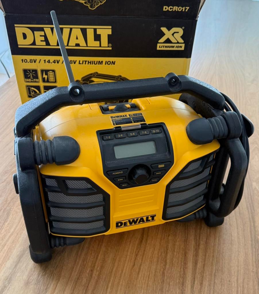 DeWalt bouwradio / acculader DCR017 nieuwstaat, Ophalen of Verzenden, Zo goed als nieuw, Bouwradio