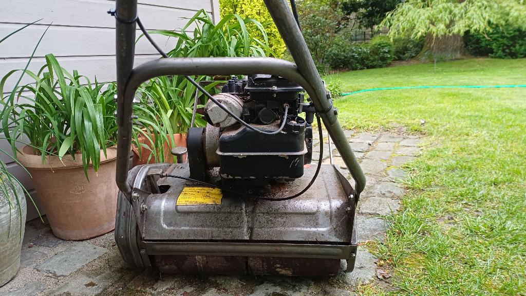 Tondeuse à gazon de jardin Superia, Enlèvement, Utilisé, Tondeuses à gazon à essence, Bac de ramassage