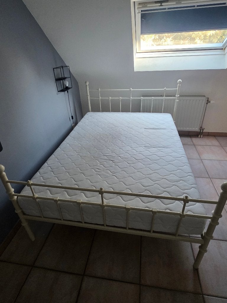Bed 1m40 wit metaal, Huis en Inrichting, Ophalen, Wit, Tweepersoons, 140 cm