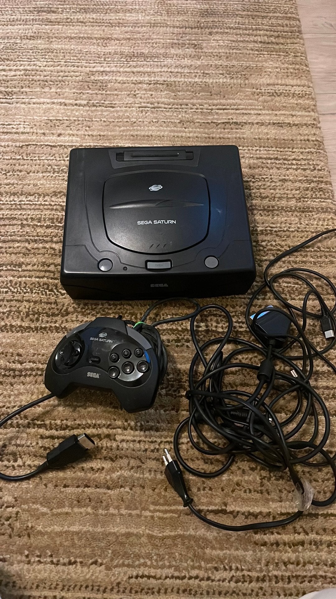 Sega Saturn V2, Consoles de jeu & Jeux vidéo, Consoles de jeu | Sega, Enlèvement ou Envoi, Comme neuf, Avec 1 manette, Saturn ou Dreamcast