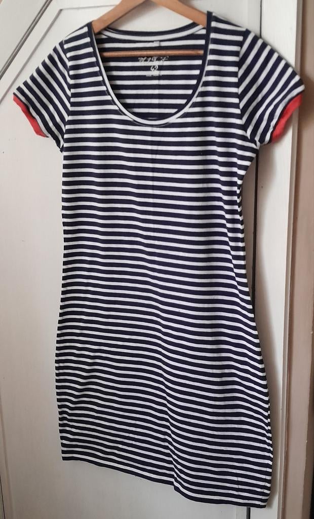 Prachtig stretch jurkje 42 Tail Twist., Kleding | Dames, Jurken, Ophalen of Verzenden, Zo goed als nieuw, Maat 42/44 (L)