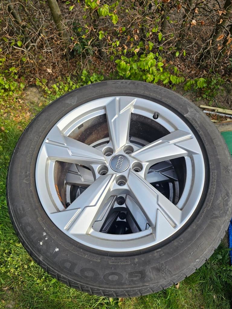 Audi a6 M+S banden met velgen, Auto-onderdelen, Banden en Velgen, Ophalen, Band(en)