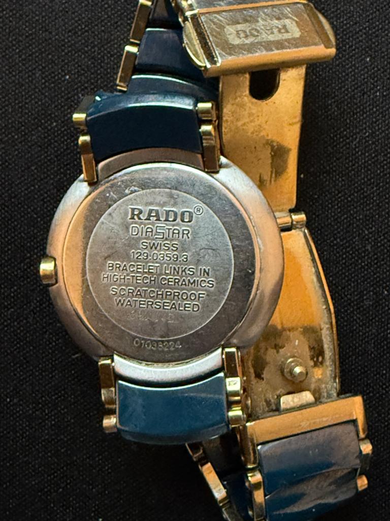 A vendre montre RADO état neuf, Handtassen en Accessoires, Horloges | Dames, Polshorloge, Zo goed als nieuw, Ophalen, Overige merken