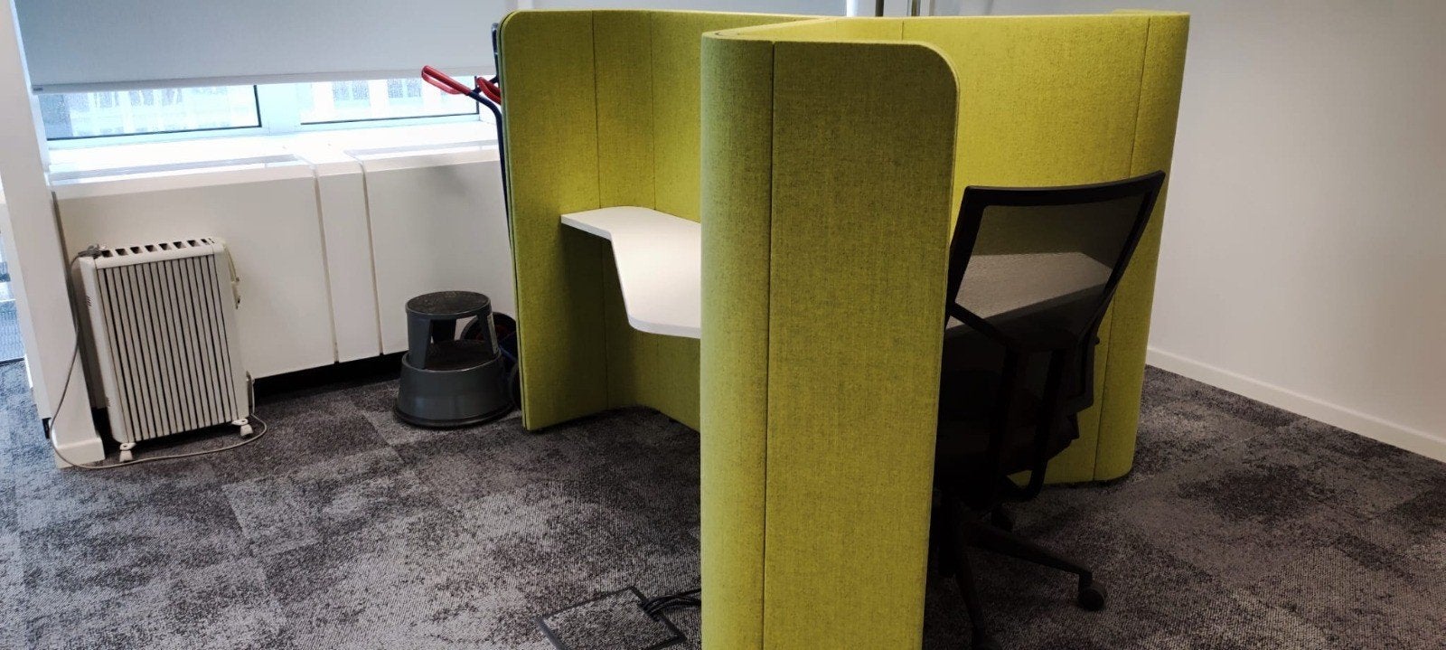 Flex Desk - Bureau Trio, Salle de réunion ou de Présentation, Enlèvement, Neuf, sans emballage, Bureau