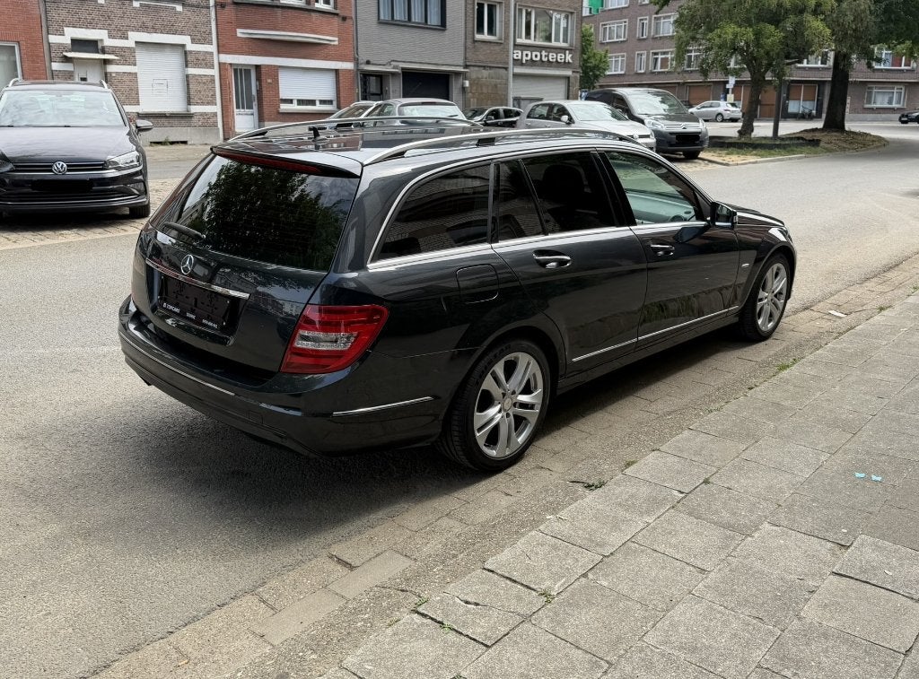 Mercedes C200CDI Avantgarde Facelift  *** Motorprobleem ***, Auto's, Mercedes-Benz, 100 kW, Euro 5, Achterwielaandrijving, 1800 kg